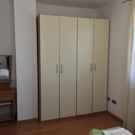 Apartament Meli *